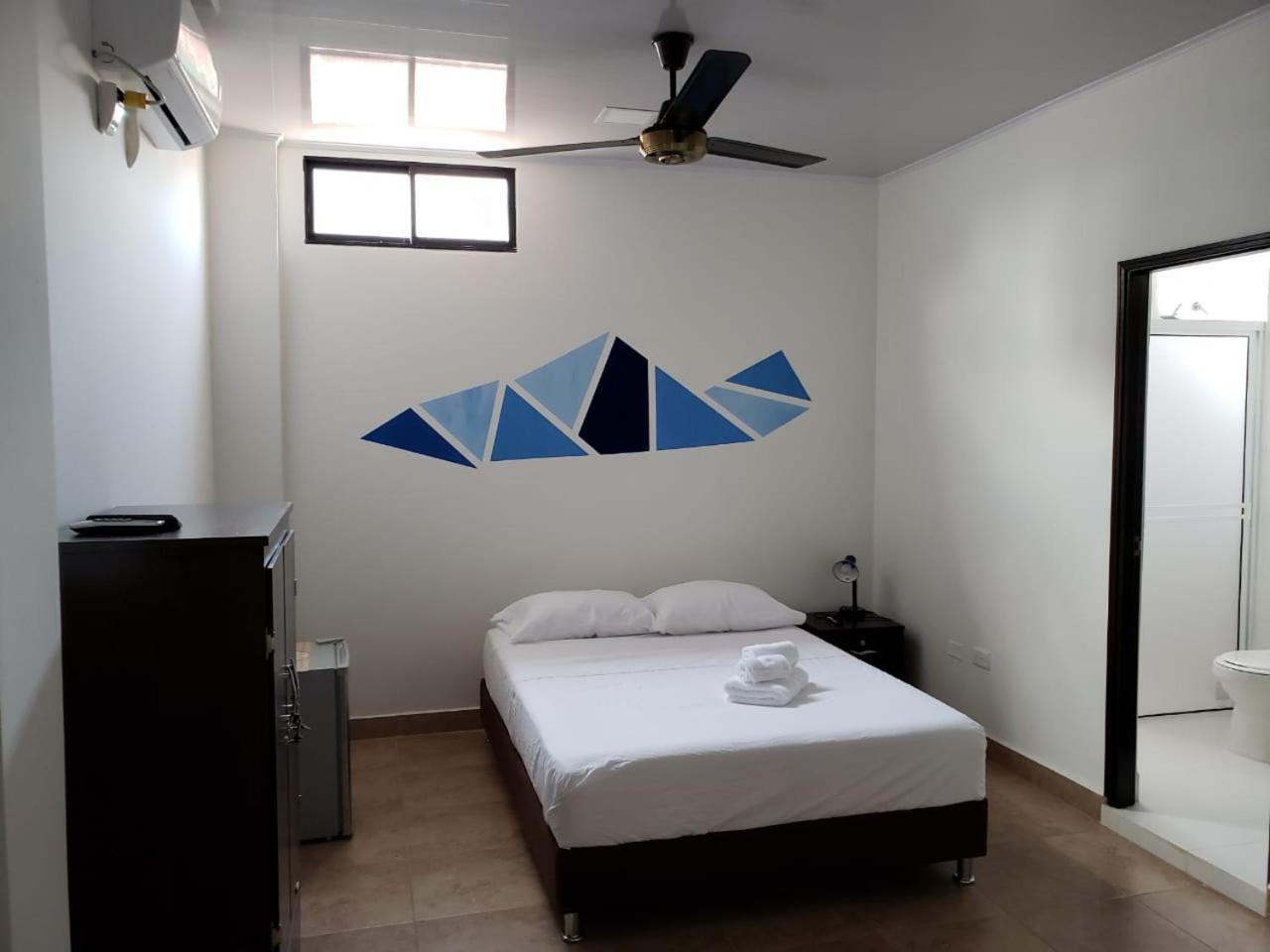 Hotel Puerto Azul Puerto Berrio Eksteriør bilde